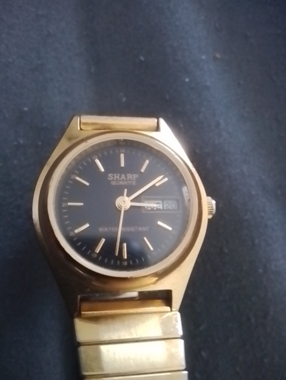 Gold Tone Quartz Watch with Black Dial Sharp Rare